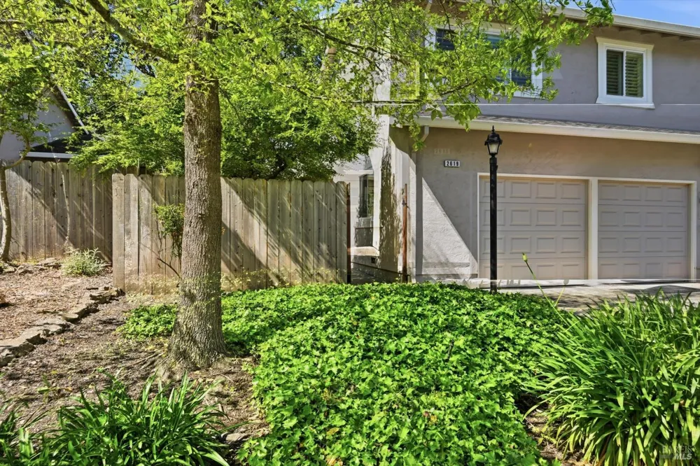 2619 Hidden Valley Lane Napa, CA 94558