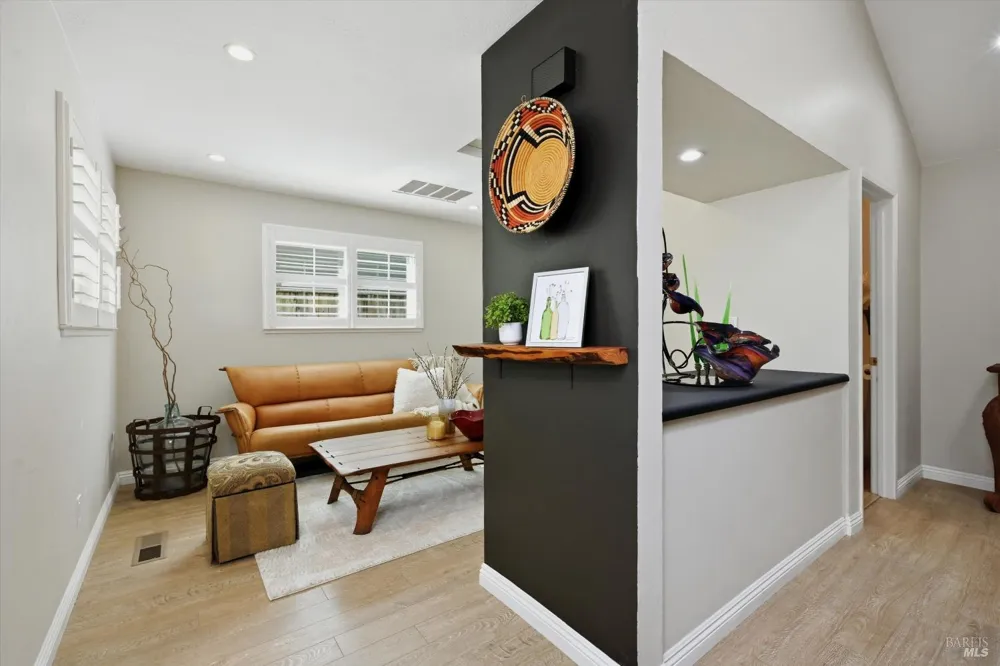2619 Hidden Valley Lane Napa, CA 94558