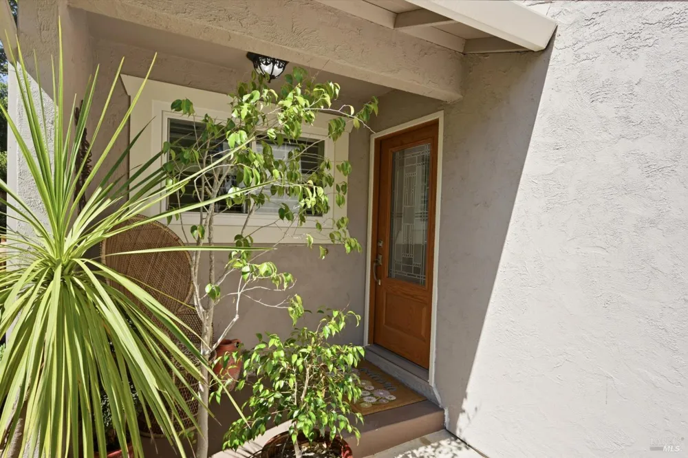 2619 Hidden Valley Lane Napa, CA 94558