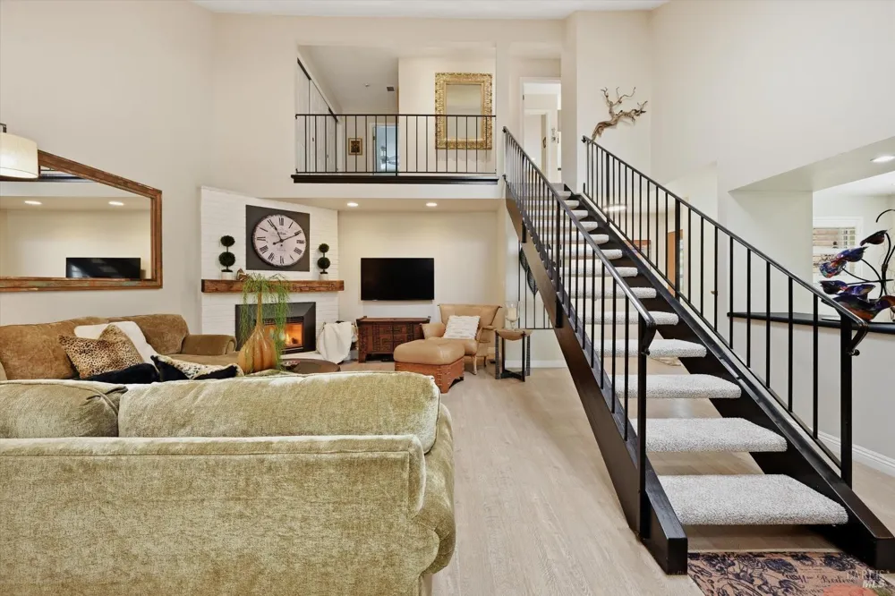 2619 Hidden Valley Lane Napa, CA 94558