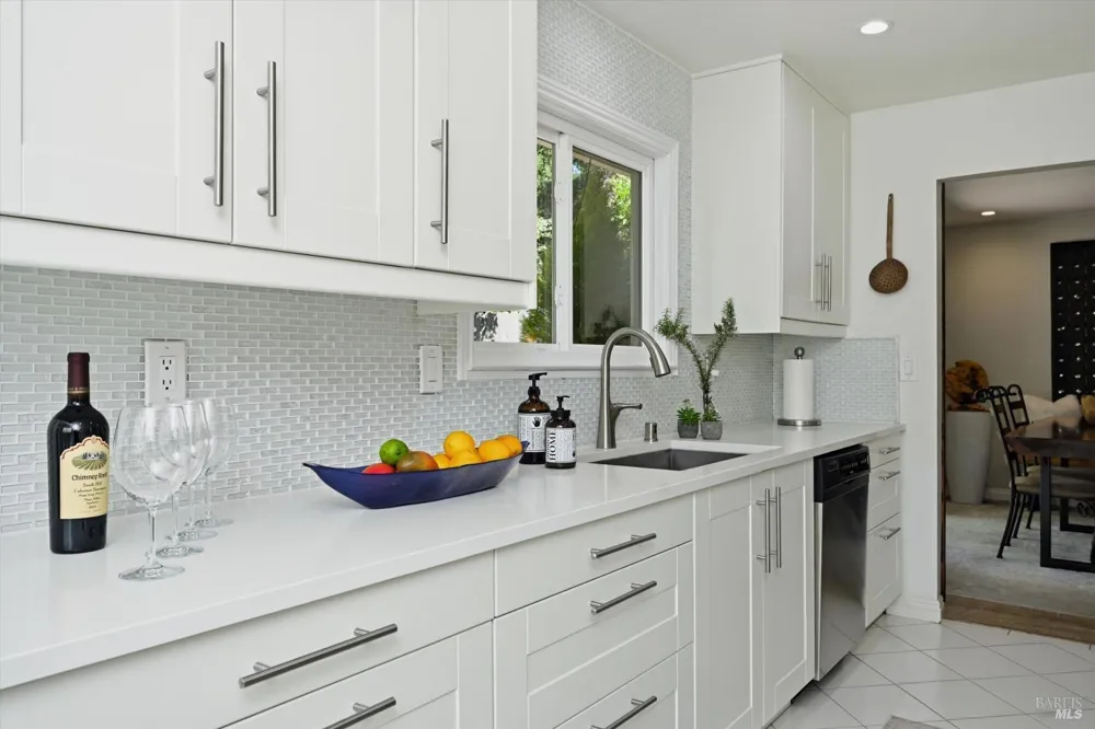 2619 Hidden Valley Lane Napa, CA 94558