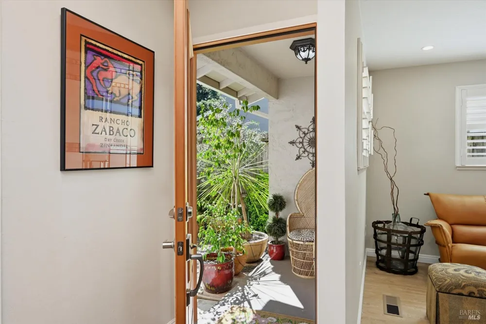 2619 Hidden Valley Lane Napa, CA 94558