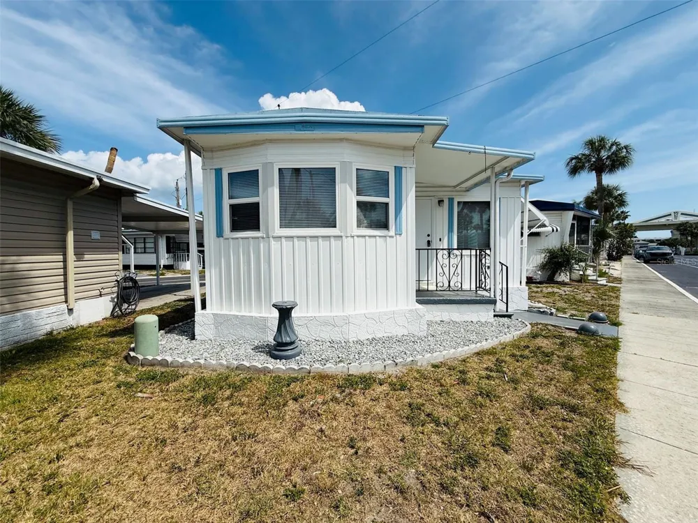 4851 W GANDY BOULEVARD #B7L13