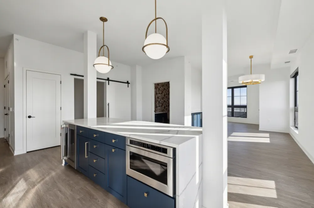 4917 Eden Avenue #110 Edina, MN 55424