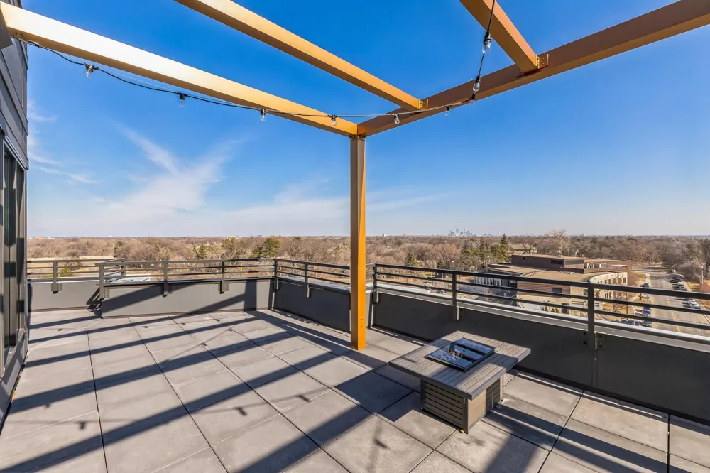 4917 Eden Avenue #110 Edina, MN 55424
