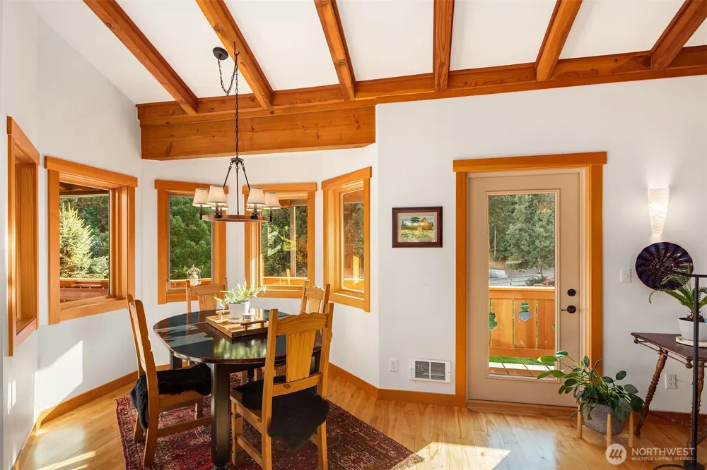 951 Willems Road Cashmere, WA 98815
