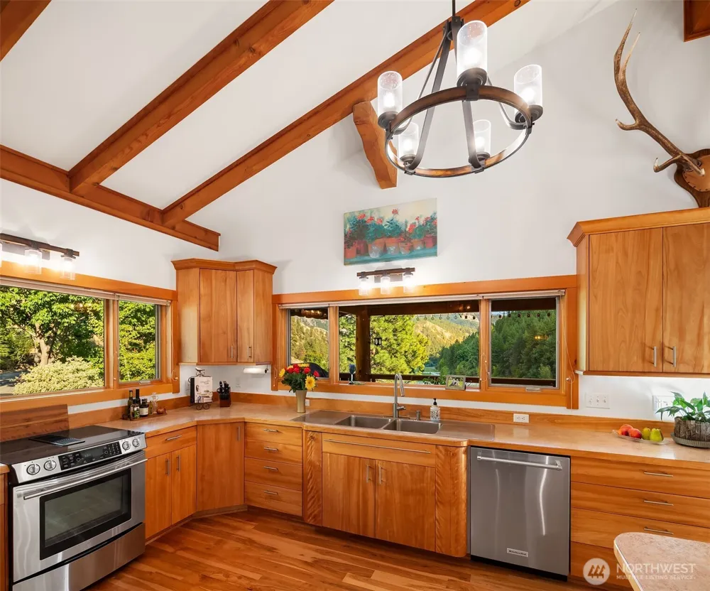 951 Willems Road Cashmere, WA 98815