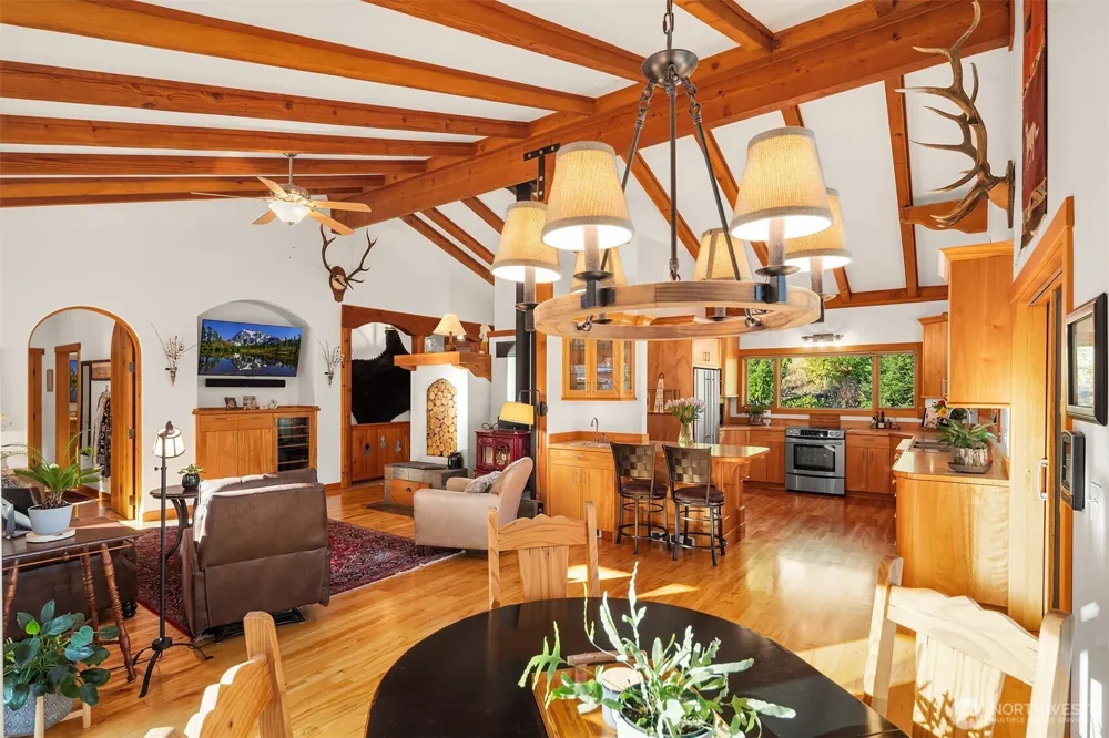 951 Willems Road Cashmere, WA 98815