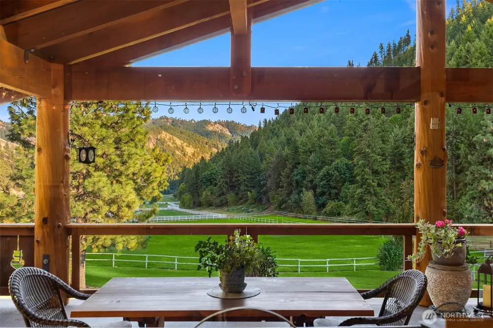 951 Willems Road Cashmere, WA 98815