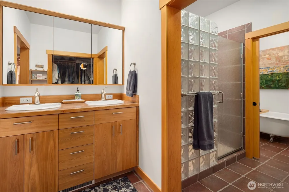 951 Willems Road Cashmere, WA 98815