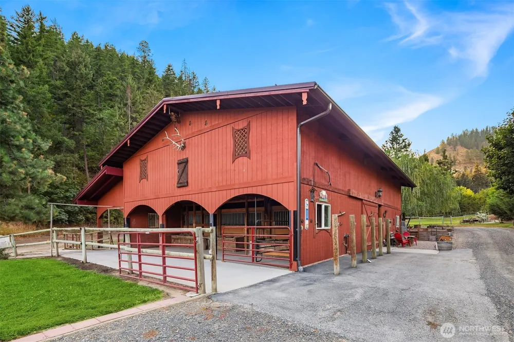 951 Willems Road Cashmere, WA 98815