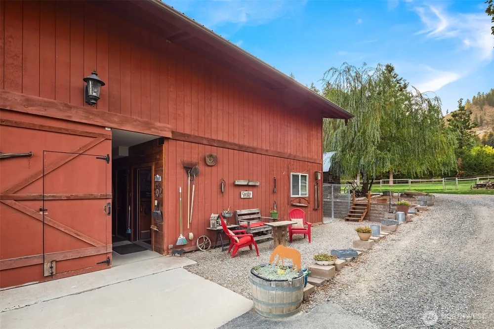 951 Willems Road Cashmere, WA 98815
