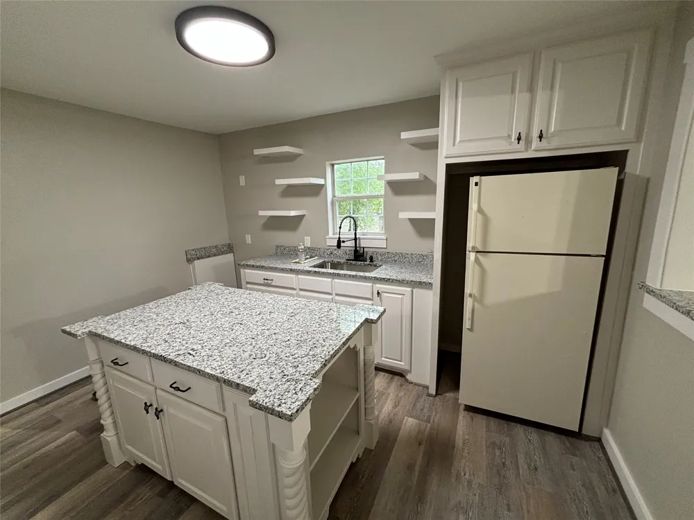315 S Barry Street Mertens, TX 76666