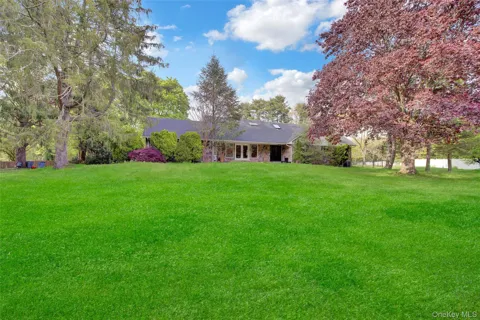 1719 Cedar Swamp Road