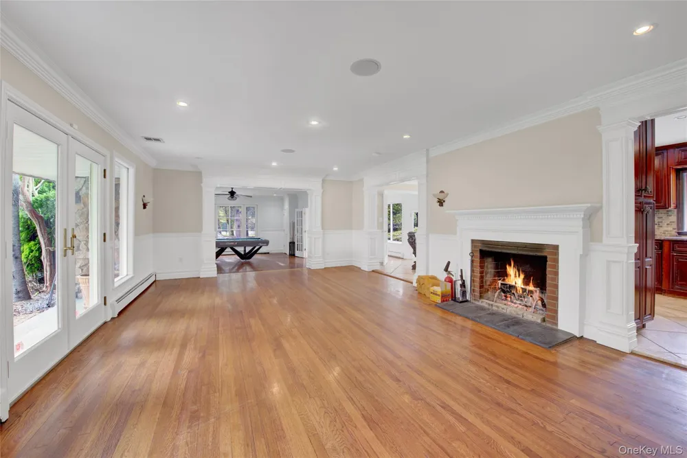 1719 Cedar Swamp Road Brookville, NY 11545