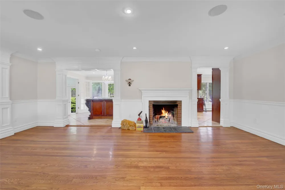 1719 Cedar Swamp Road Brookville, NY 11545