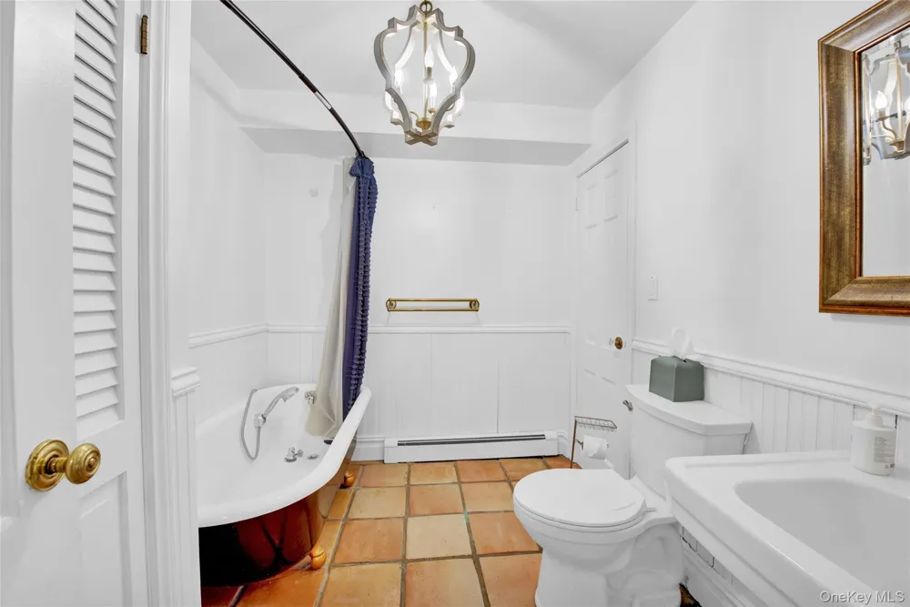 1719 Cedar Swamp Road Brookville, NY 11545
