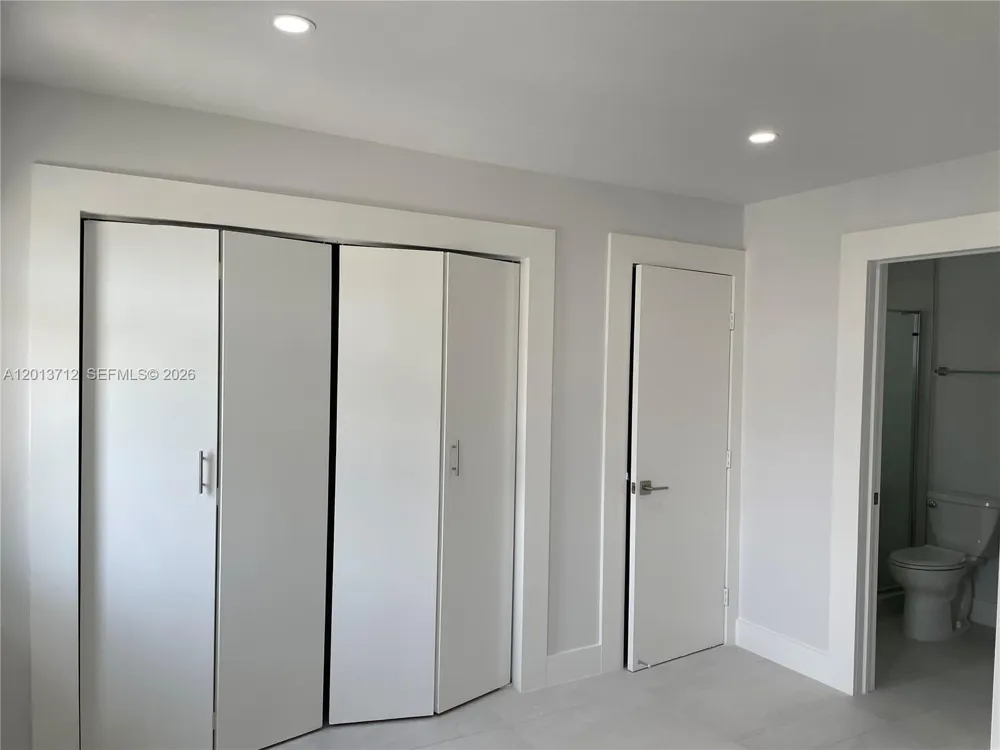 6820 SW 13th Ter #6820 Miami, FL 33144