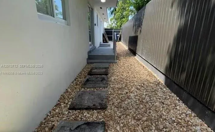 6820 SW 13th Ter #6820 Miami, FL 33144