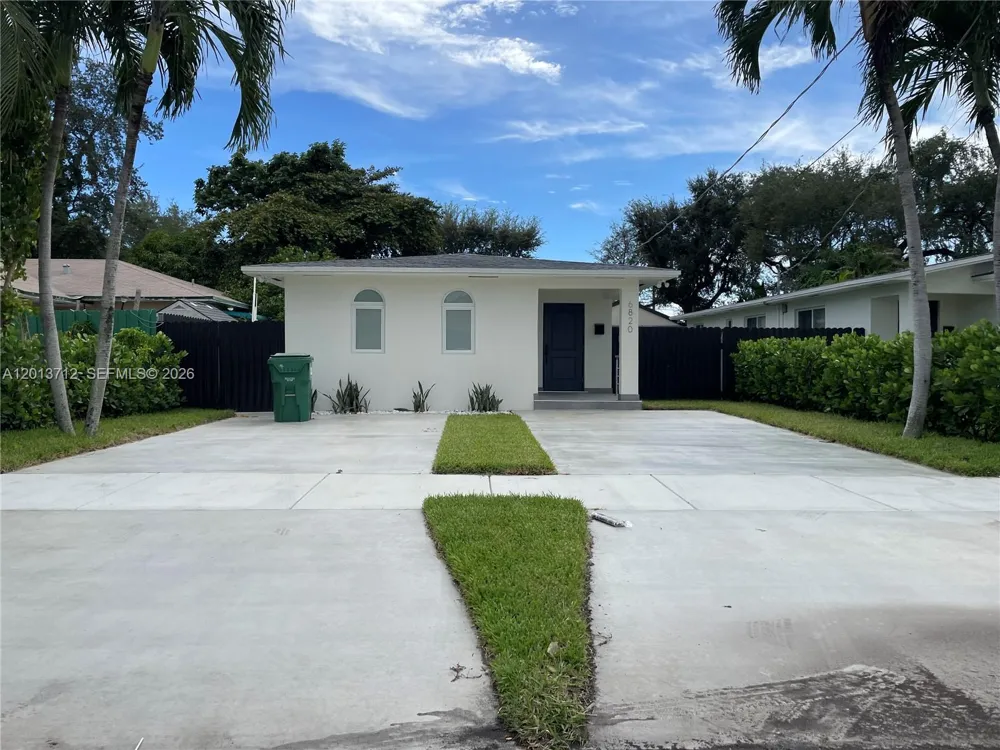 6820 SW 13th Ter #6820 Miami, FL 33144