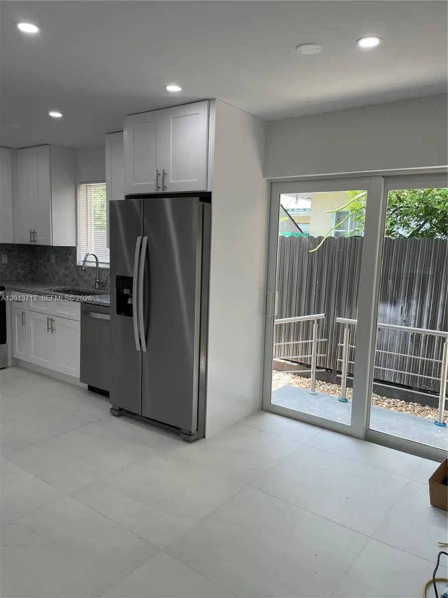 6820 SW 13th Ter #6820 Miami, FL 33144