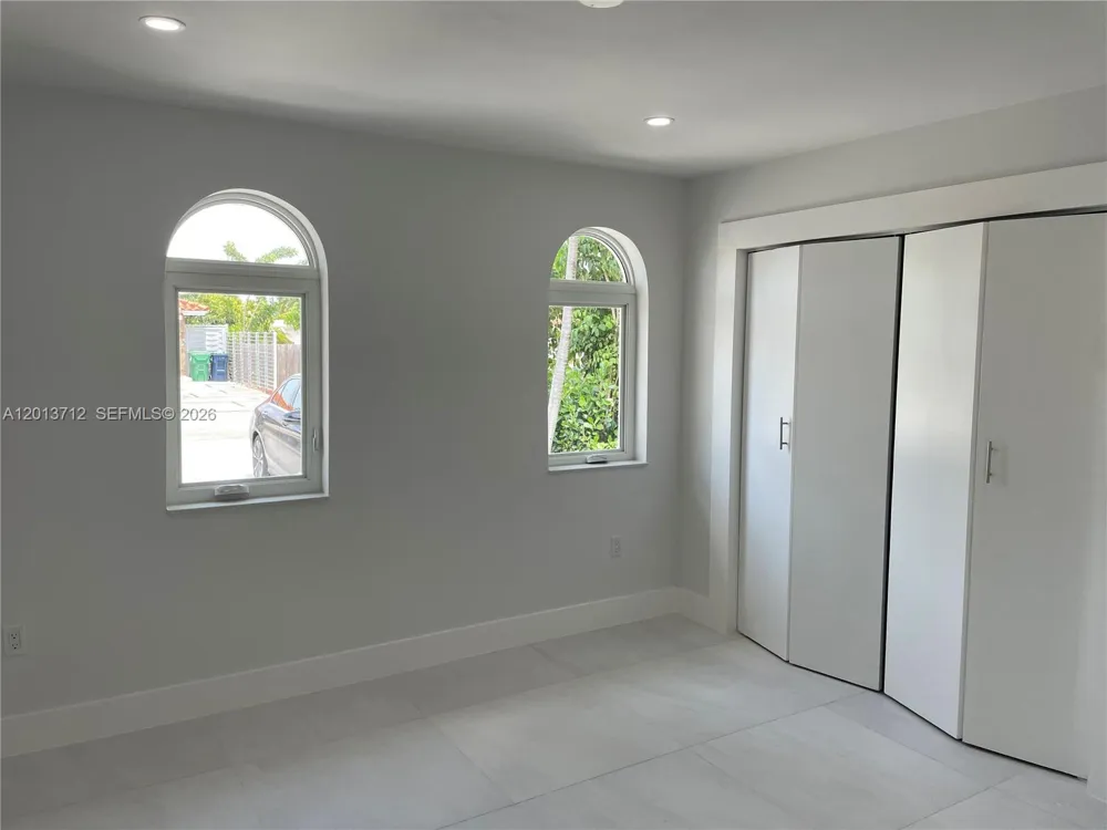 6820 SW 13th Ter #6820 Miami, FL 33144