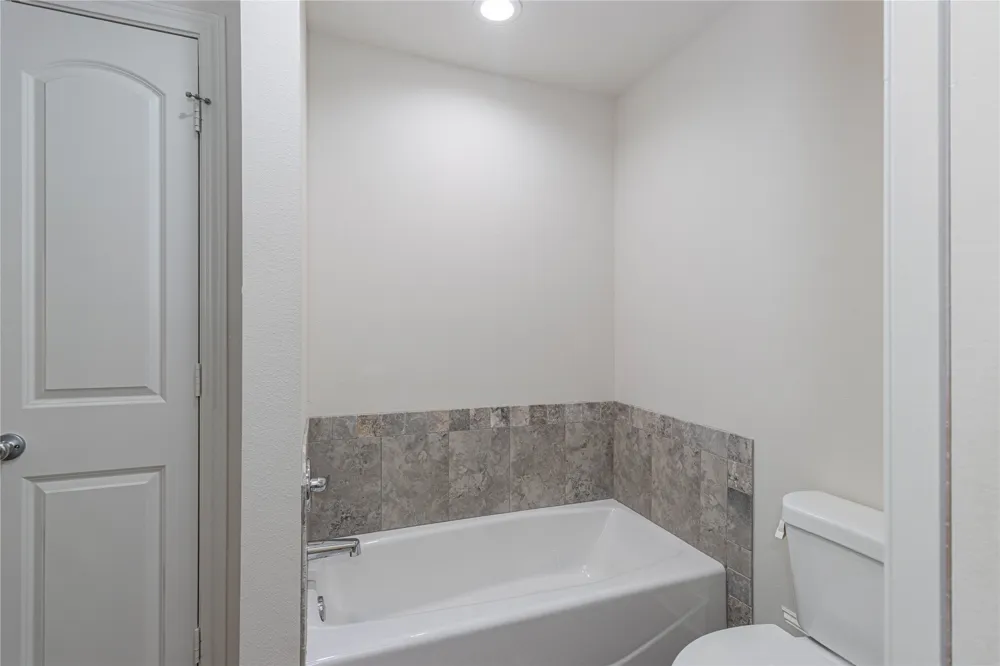 815 E Grande Boulevard #T101 Tyler, TX 75703