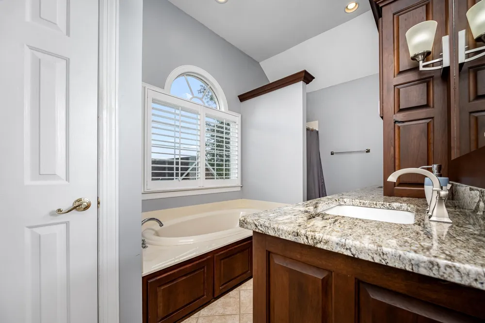 104 SAINT ANDREWS PLACE Tullahoma, TN 37388