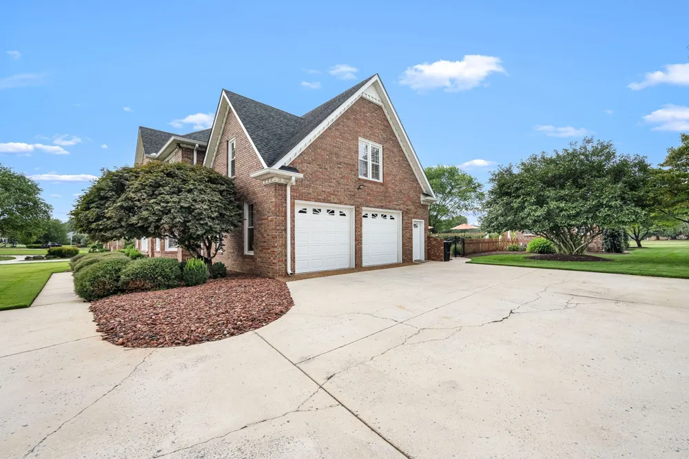 104 SAINT ANDREWS PLACE Tullahoma, TN 37388