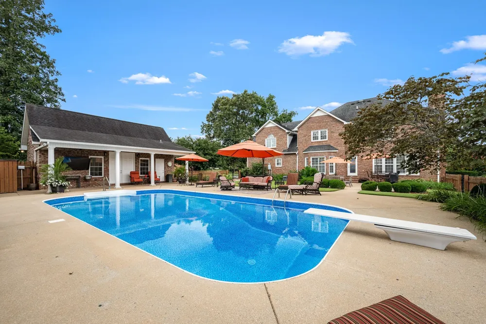 104 SAINT ANDREWS PLACE Tullahoma, TN 37388