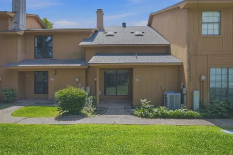 3432 Stonebrook Place