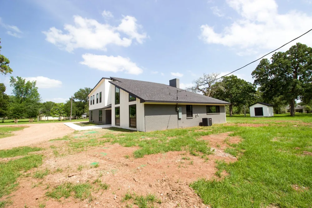 54 Windmill Drive Hempstead, TX 77445