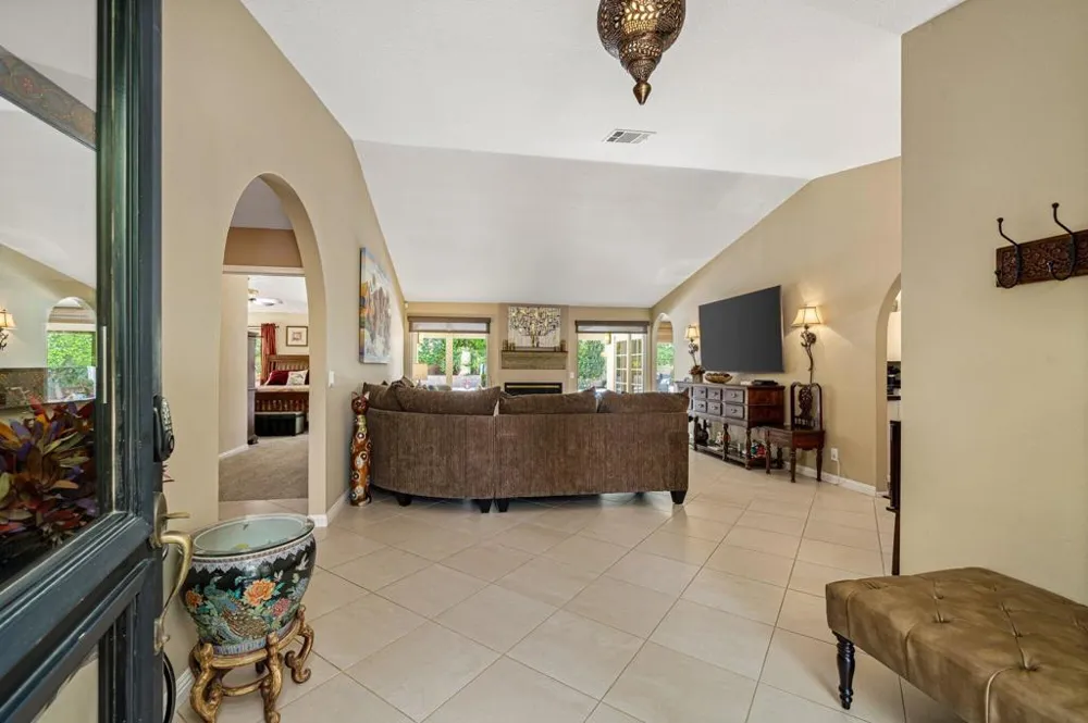 76835 Bishop Place Palm Desert, CA 92211