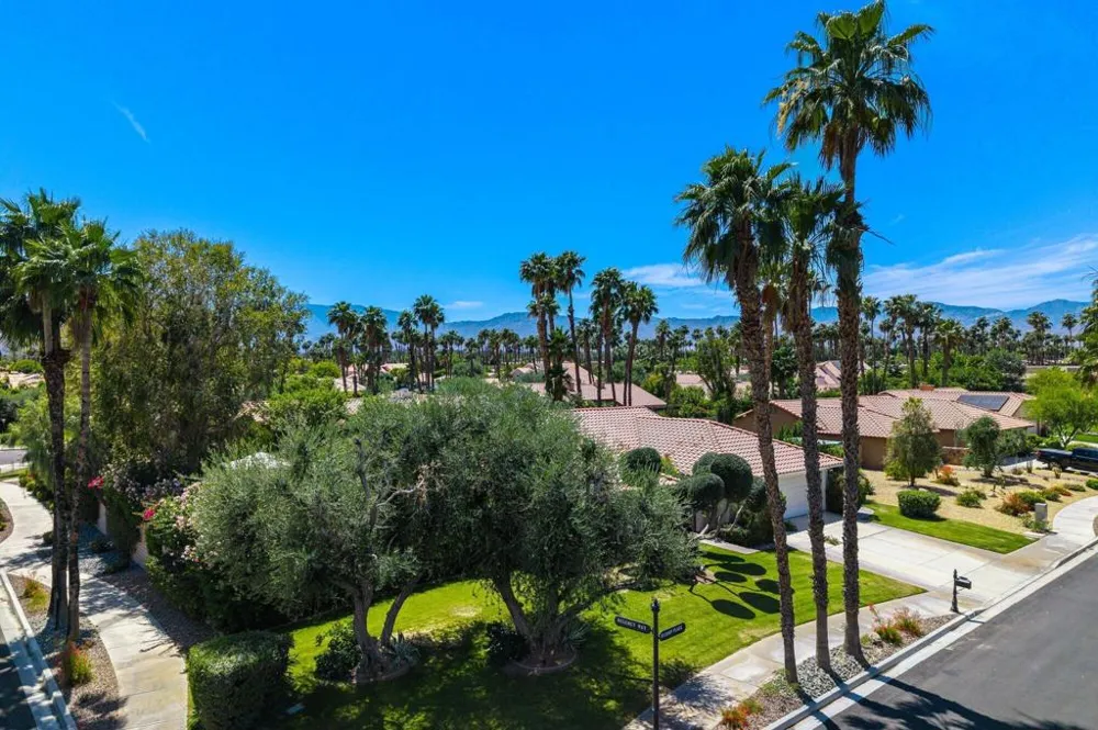 76835 Bishop Place Palm Desert, CA 92211
