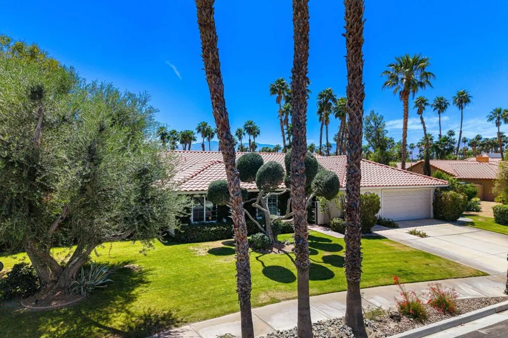 76835 Bishop Place Palm Desert, CA 92211