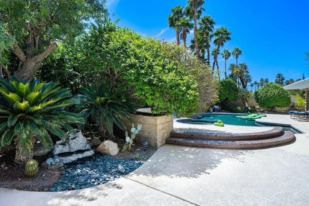 76835 Bishop Place Palm Desert, CA 92211
