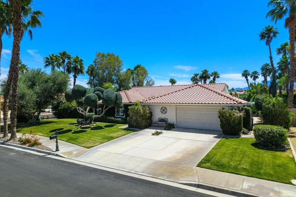 76835 Bishop Place Palm Desert, CA 92211