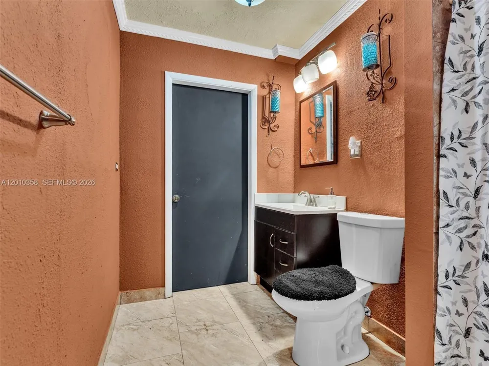 4301 NW 185th St Miami Gardens, FL 33055