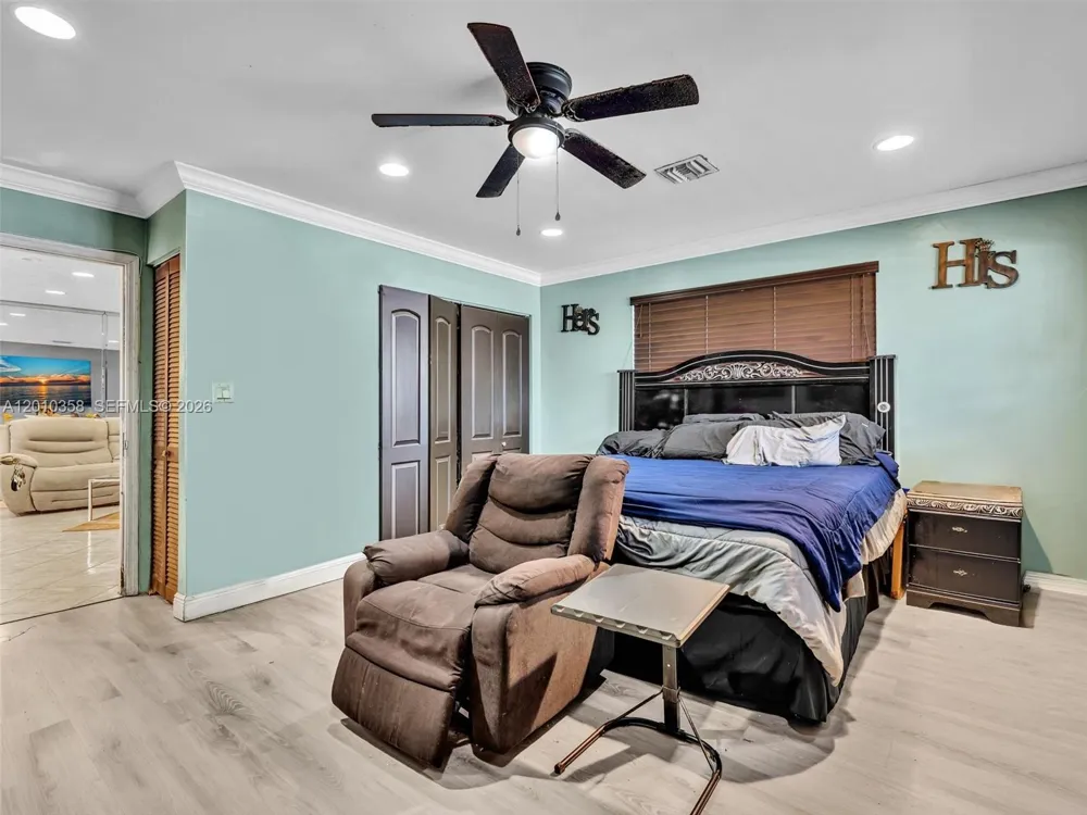 4301 NW 185th St Miami Gardens, FL 33055