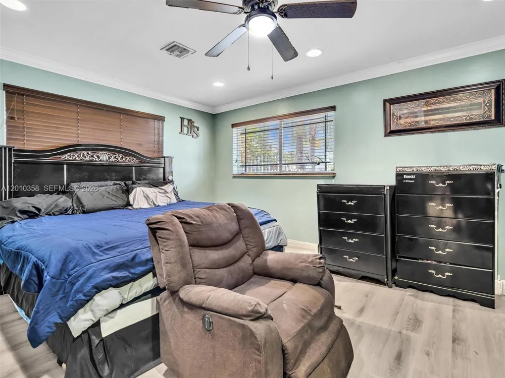 4301 NW 185th St Miami Gardens, FL 33055