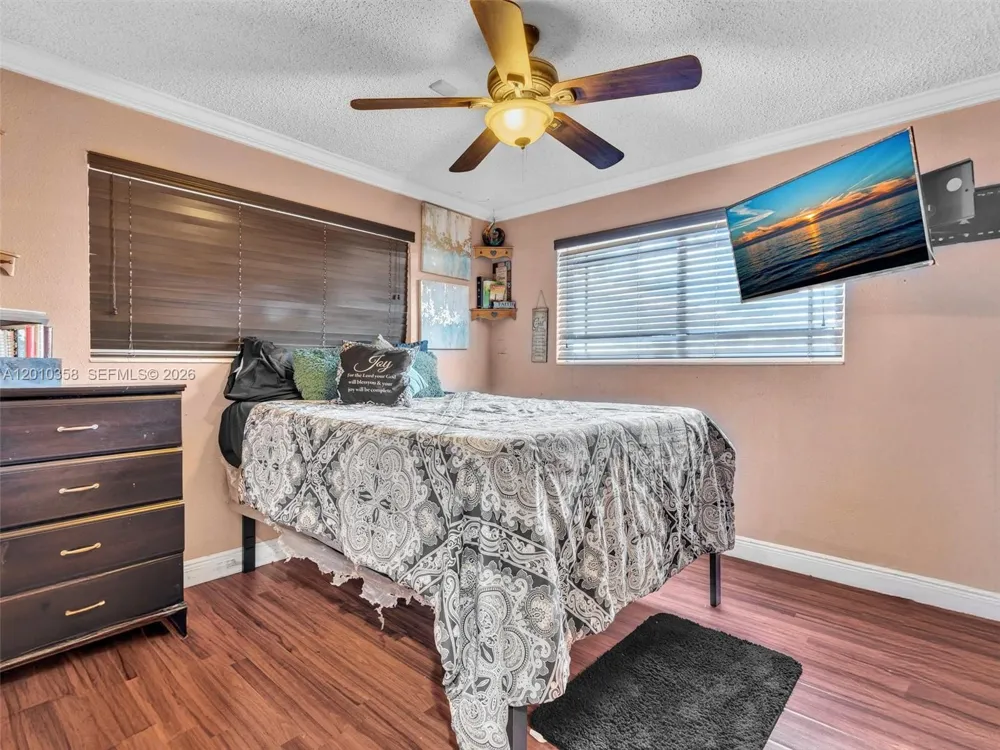 4301 NW 185th St Miami Gardens, FL 33055