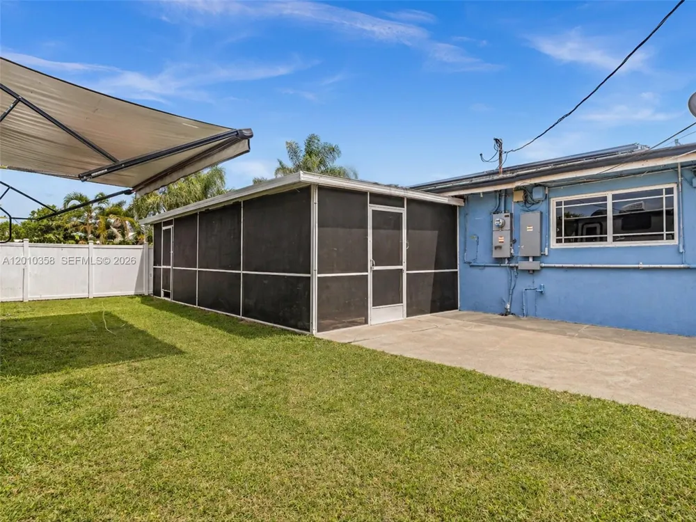 4301 NW 185th St Miami Gardens, FL 33055