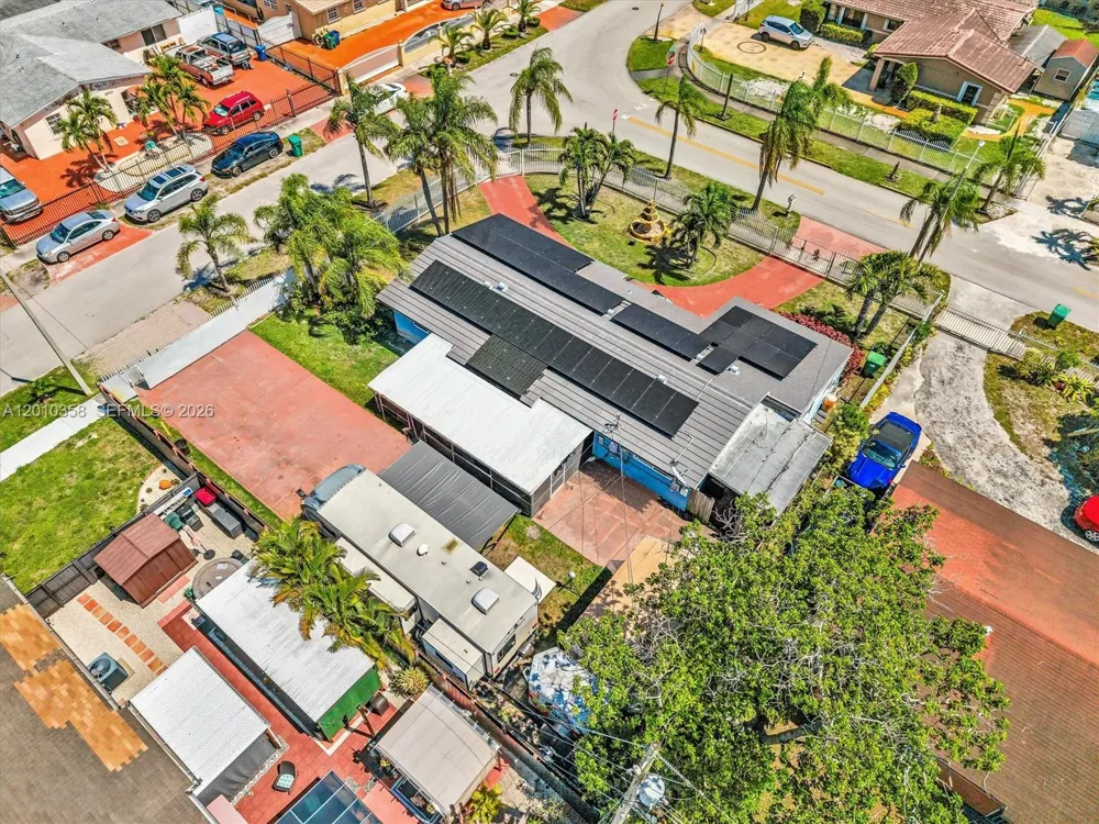 4301 NW 185th St Miami Gardens, FL 33055