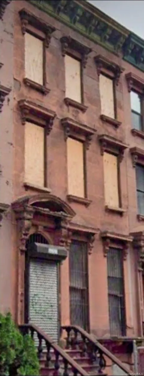 53 E 126th Street