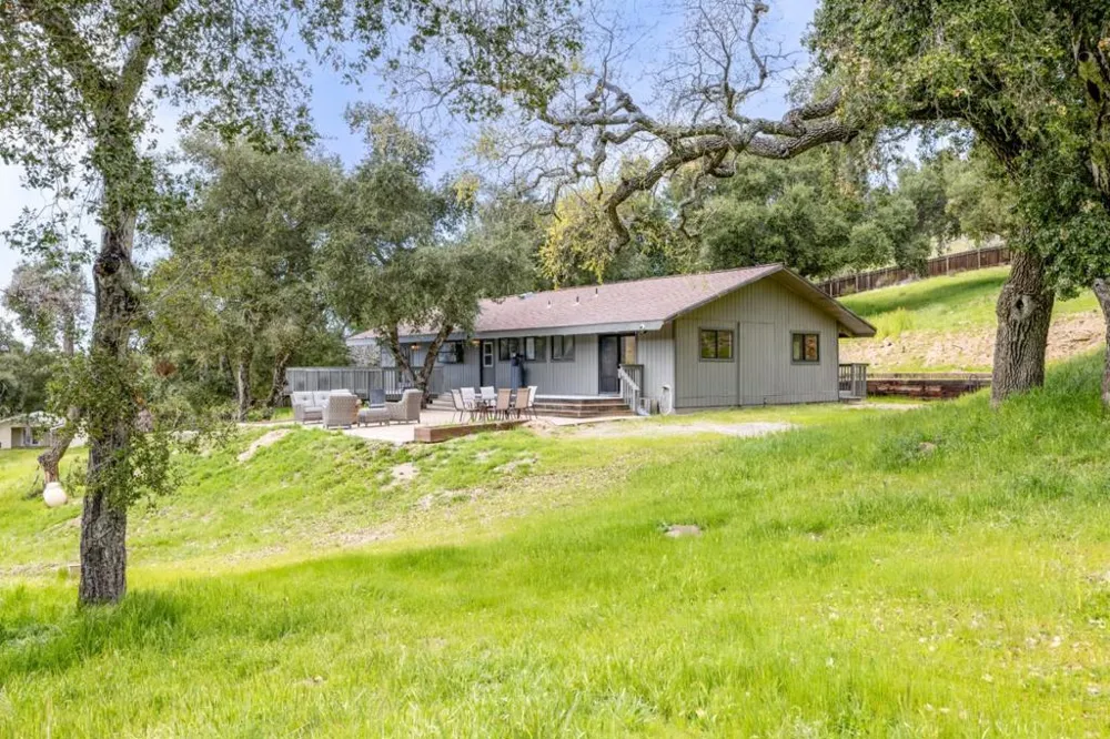 19235 Cachagua Road Carmel Valley, CA 93924