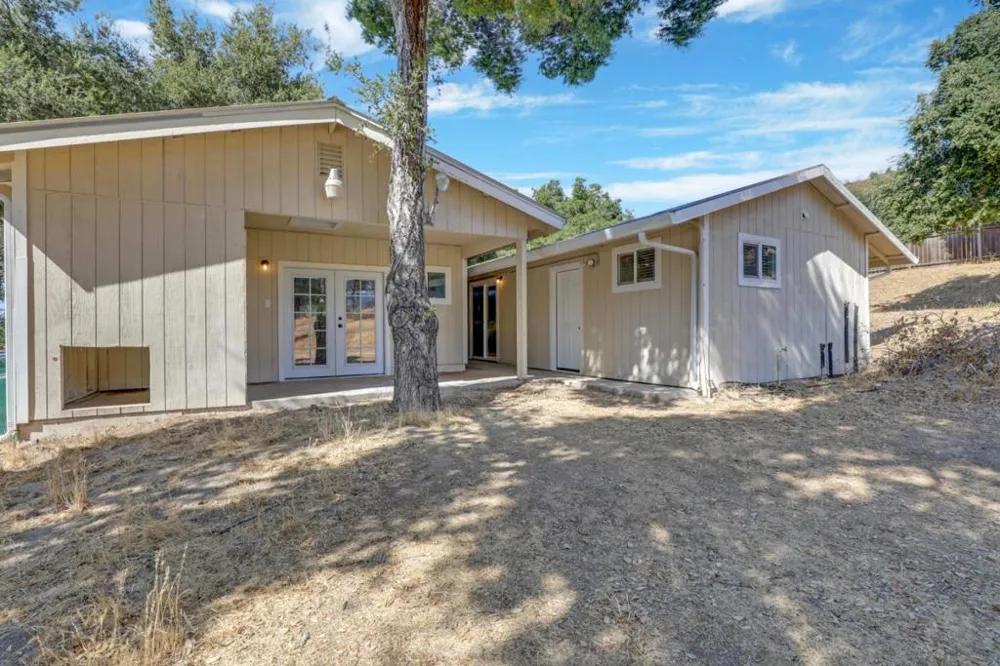 19235 Cachagua Road Carmel Valley, CA 93924