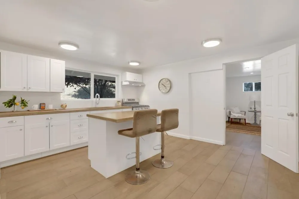 19235 Cachagua Road Carmel Valley, CA 93924