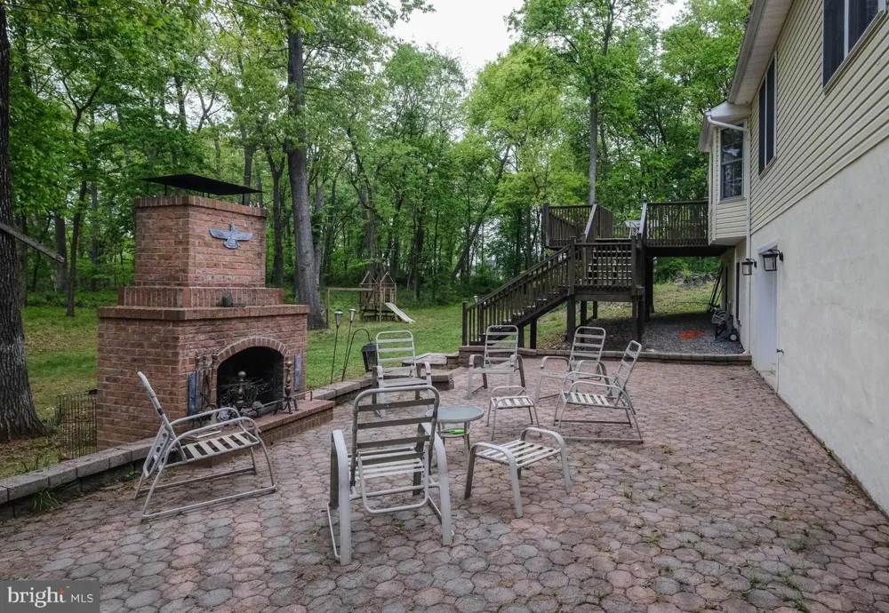134 KELCAR DRIVE Summit Point, WV 25446