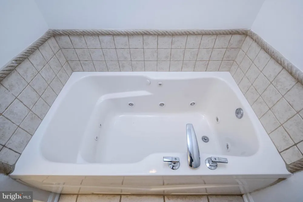 134 KELCAR DRIVE Summit Point, WV 25446