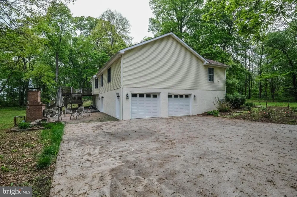 134 KELCAR DRIVE Summit Point, WV 25446